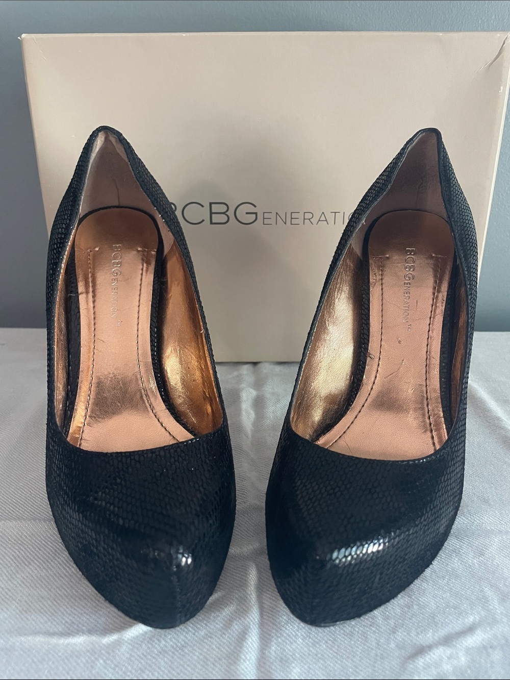 BCBG Black Textured Platform Stiletto Pumps - Picture 4 of 8